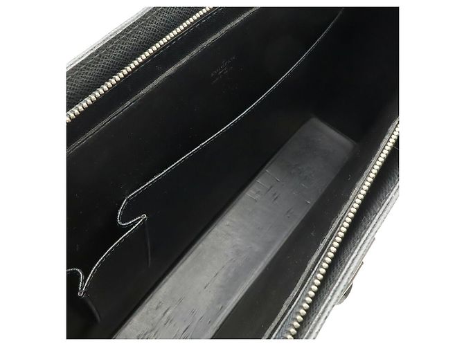 Valigetta Louis Vuitton Taiga Nero - vista 8