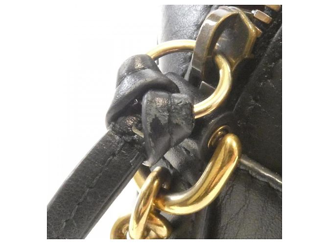 Bolso de hombro Gucci GG Marmont en piel acolchada con chevron Negro - vista 6