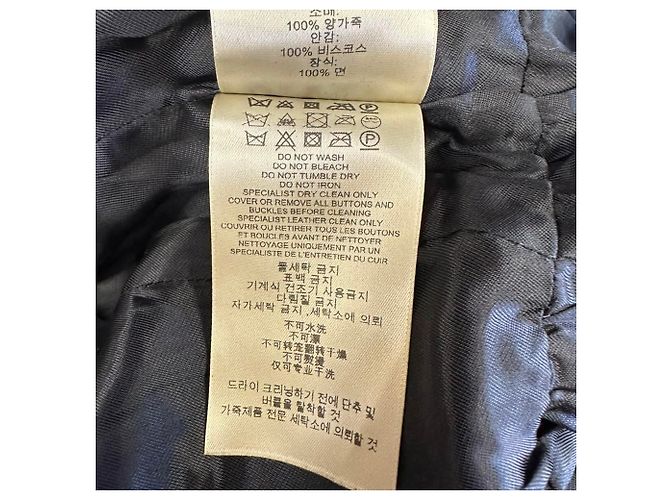 Doppelreihiger Burberry Brit Mantel aus schwarzer Wolle - Ansicht 8