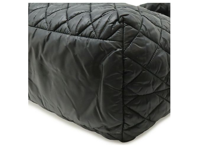 Sac Tote Chanel Coco Cocoon em nylon e couro Preto - vista 3