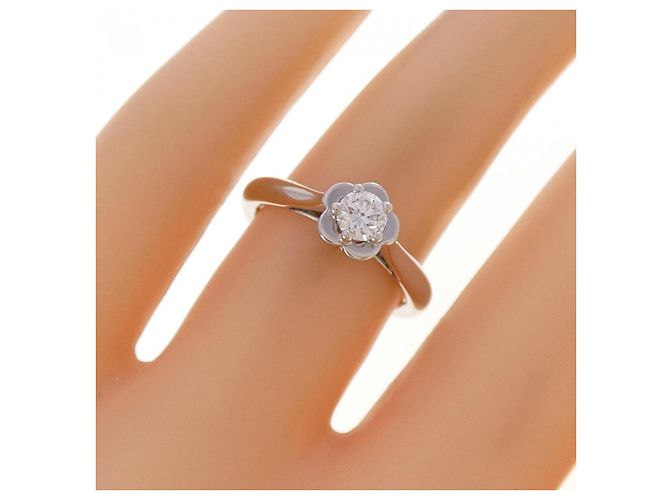 Chanel Camelia Platinum Diamond Ring - view 5