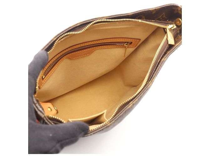 Borsa a tracolla Louis Vuitton Looping GM Monogram Marrone - vista 3