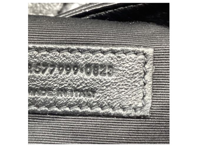 Niki Borsa Tote Saint Laurent Crinkled Matelasse Medium Monogram Nikki in pelle nera Nero - vista 11