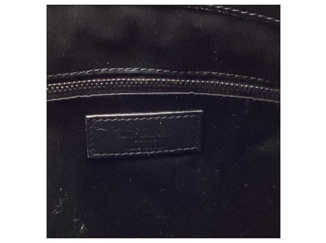 Niki Borsa Tote Saint Laurent Crinkled Matelasse Medium Monogram Nikki in pelle nera Nero - vista 9