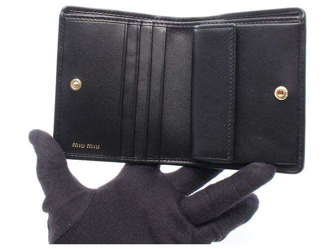 Portafoglio in pelle MATELASSE Miu Miu Nero - vista 3
