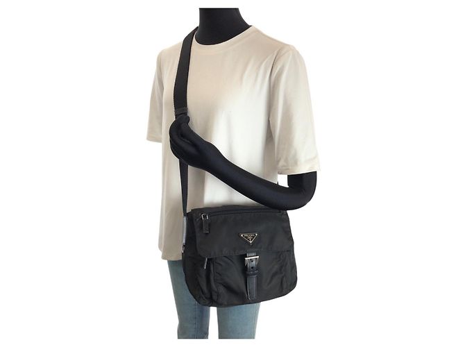 Borsa a tracolla Prada in nylon e pelle Tessuto con logo triangolo Nero - vista 7