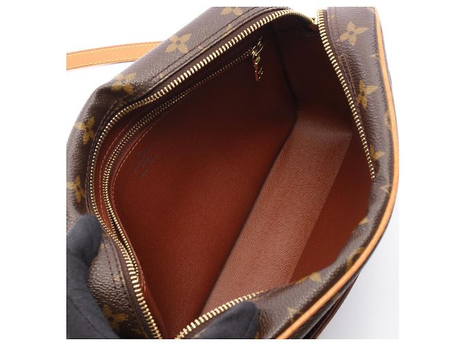 Louis Vuitton Trocadero Monogram Shoulder Bag Brown - view 3