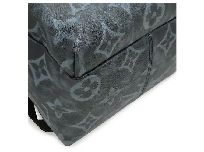 Zaino Louis Vuitton Monogram Pastel Noir Discovery PM Nero - vista 3