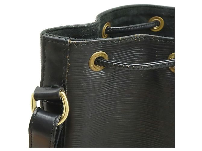 Borsa Bucket Epi Louis Vuitton Nero - vista 8
