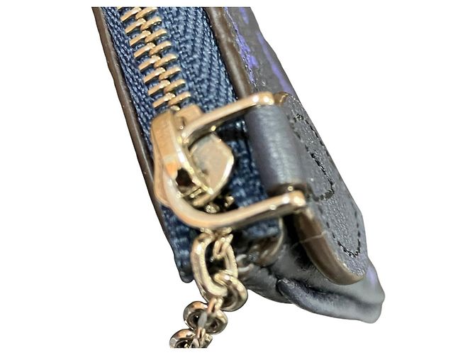 Louis Vuitton Mahina Leather Coin Case Blue - view 6