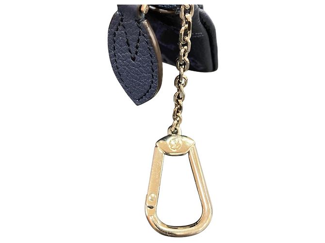 Louis Vuitton Mahina Leather Coin Case Blue - view 7