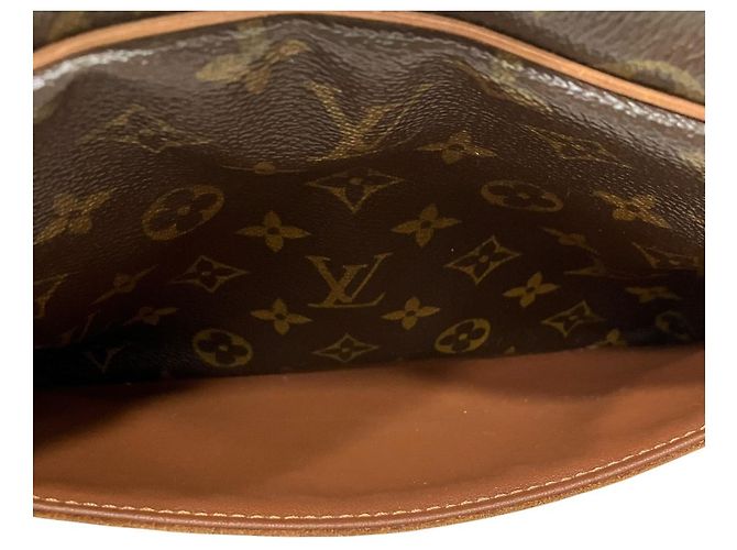 Borsa a tracolla Louis Vuitton Trocadero Monogram Marrone - vista 9