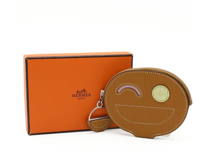 Monedero Hermès In The Loop Wink Chevre Castaño - vista 9