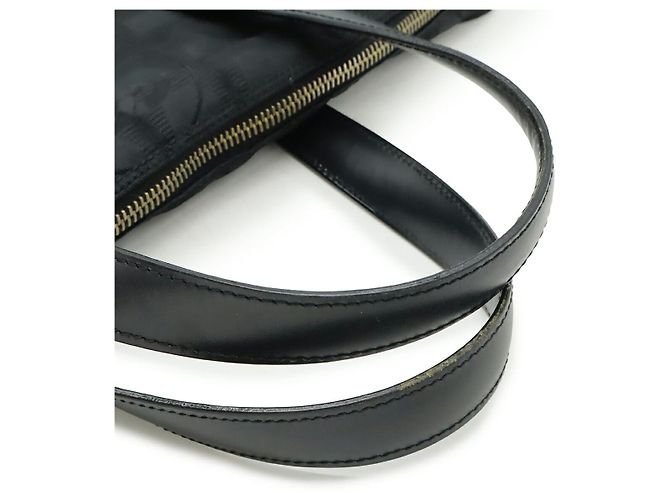 Timeless Chanel New Travel Line Valigetta in Nylon Jacquard Nero - vista 4