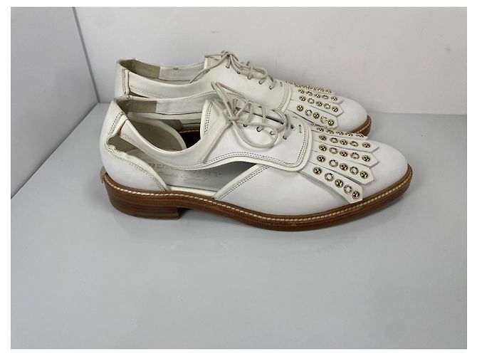 Zapatos Oxford de cuero blanco con flecos y tachuelas Burberry - vista 2