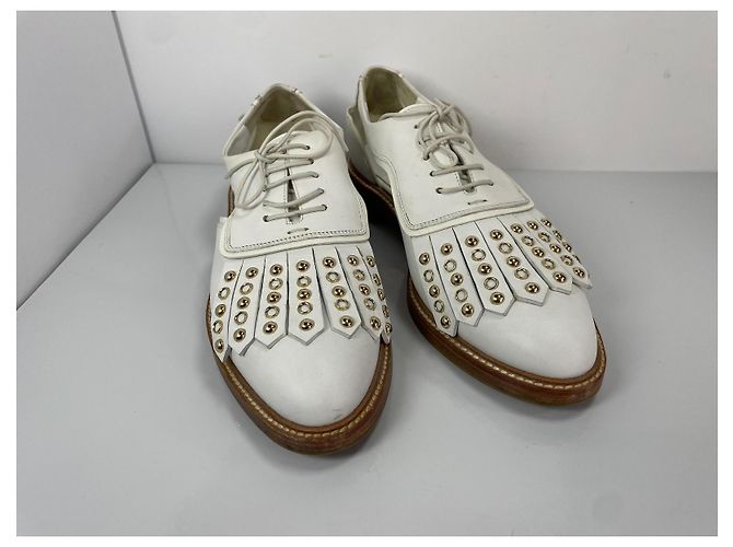 Zapatos Oxford de cuero blanco con flecos y tachuelas Burberry - vista 3