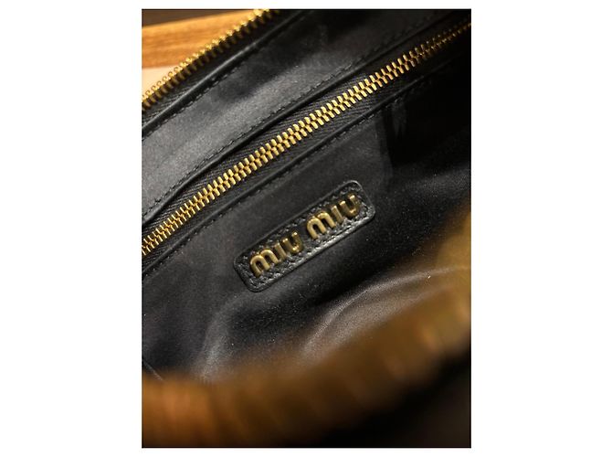 Borsa Hobo in pelle nera Miu Miu Nero - vista 11