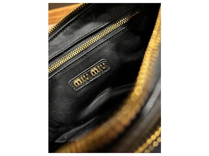 Borsa Hobo in pelle nera Miu Miu Nero - vista 4