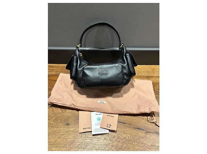 Borsa Hobo in pelle nera Miu Miu Nero - vista 5