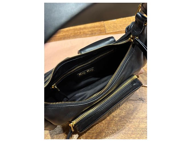 Borsa Hobo in pelle nera Miu Miu Nero - vista 9