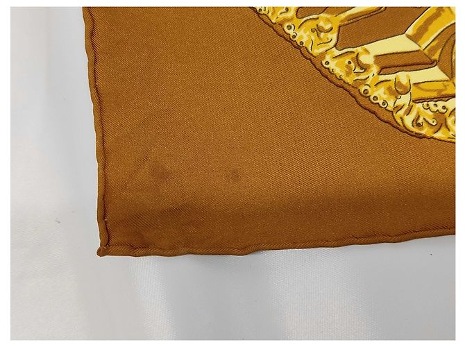 Hermès Hermes Carré 90 Seta multicolore 90 x 90 Marrone - vista 5