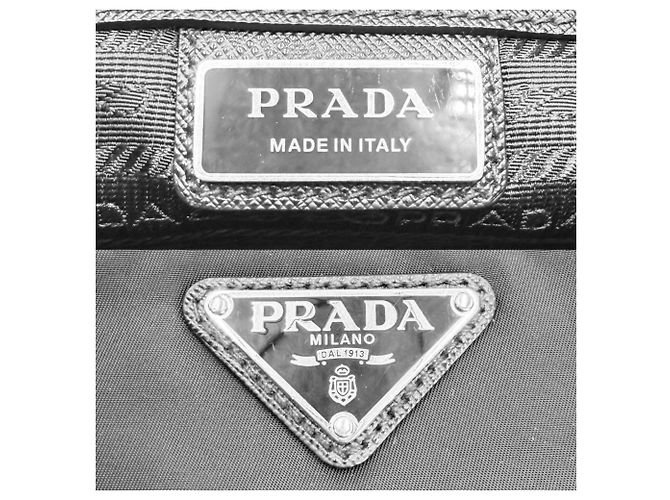 Borsa a tracolla in nylon nero e pelle Saffiano Prada - vista 5