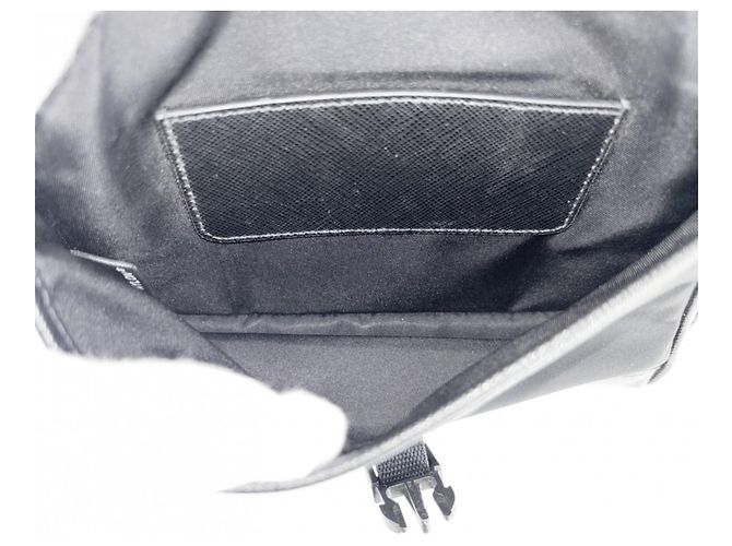 Borsa a tracolla in nylon nero Prada - vista 3