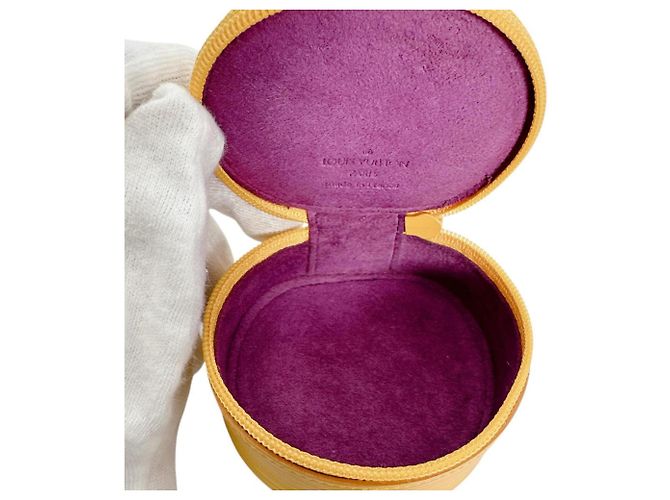 Pochette e porta gioielli in pelle Epi Louis Vuitton Giallo - vista 16