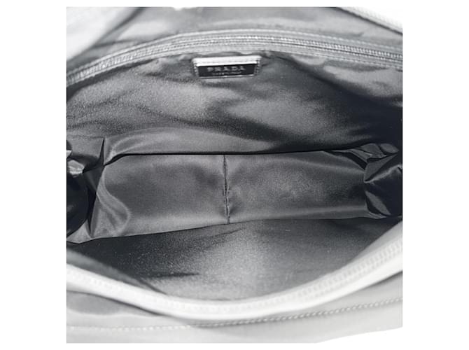 Saffiano Borsa a tracolla in nylon nero Prada - vista 4