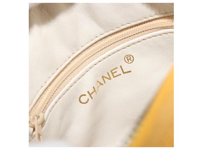 CHANEL Matelasse Shoulder Bag Satin Yellow Gold CC Auth 189501A D'oro Giallo - vista 15