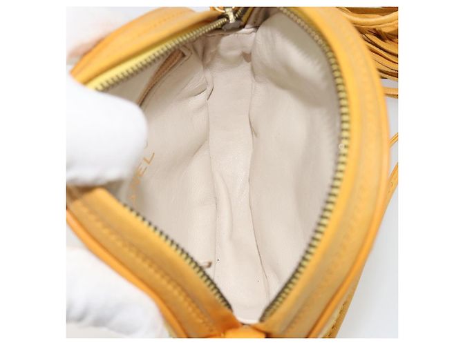 CHANEL Matelasse Shoulder Bag Satin Yellow Gold CC Auth 189501A D'oro Giallo - vista 16