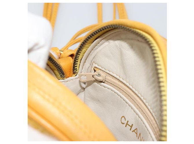 CHANEL Matelasse Shoulder Bag Satin Yellow Gold CC Auth 189501A D'oro Giallo - vista 19