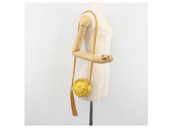 CHANEL Matelasse Shoulder Bag Satin Yellow Gold CC Auth 189501A D'oro Giallo - vista 23