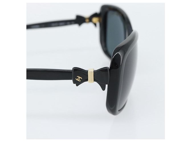 Occhiali da sole CHANEL in plastica nero e oro CC Auth bs35959 D'oro - vista 5