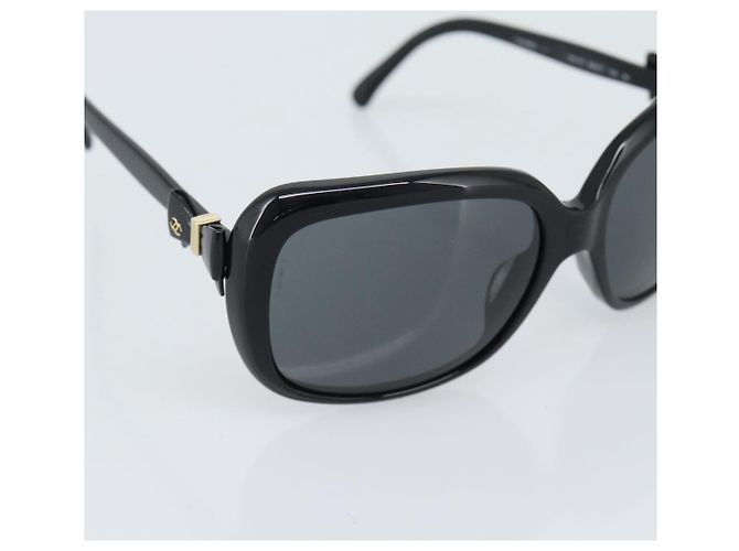 Occhiali da sole CHANEL in plastica nero e oro CC Auth bs35959 D'oro - vista 8