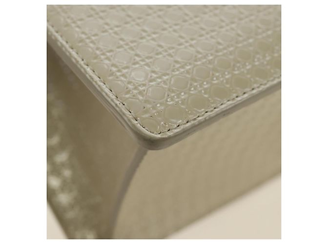 Borsa a tracolla Montaigne Christian Dior in pelle vernice beige oro Auth ar13976V D'oro - vista 15