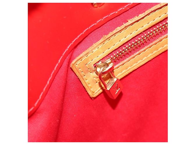 LOUIS VUITTON Monogram Vernis Reade PM Handtasche Rouge M91088 LV Auth 189168 Rot - Ansicht 21