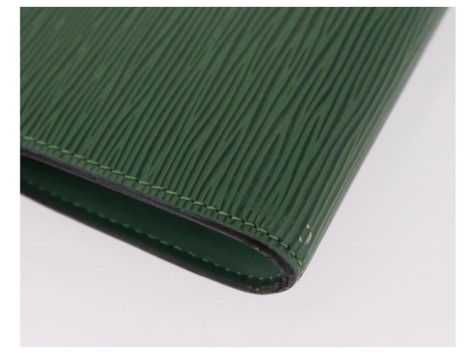 LOUIS VUITTON Epi Pochette Accessoires Pouch Green M52984 LV Auth BA13285 - view 16