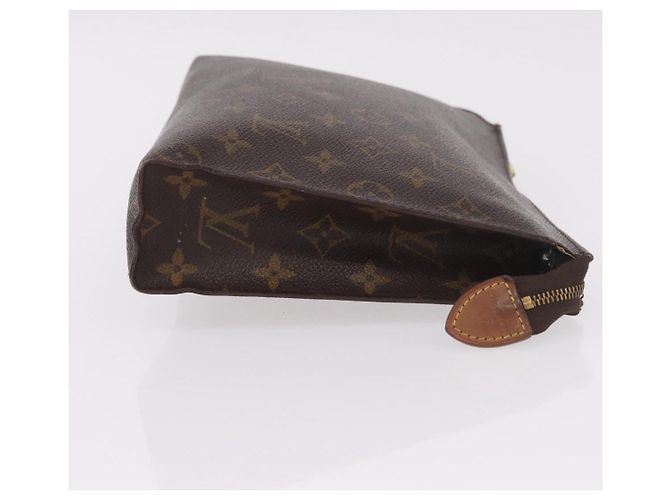LOUIS VUITTON Monogram Poche Toilette 26 Pouch M47542 LV Auth 190761 Monogramma - vista 3