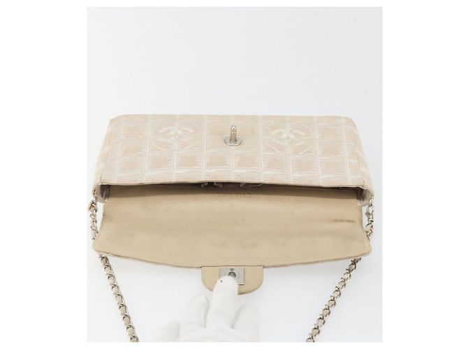 CHANEL Nuevo bolso de hombro Travel Line en lona beige con cadena plateada CC Auténtico ar14011SAV - vista 15