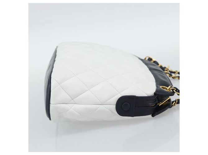 CHANEL Matelasse Chain Shoulder Bag Leather White Gold CC Auth mr2545V Bianco D'oro - vista 5