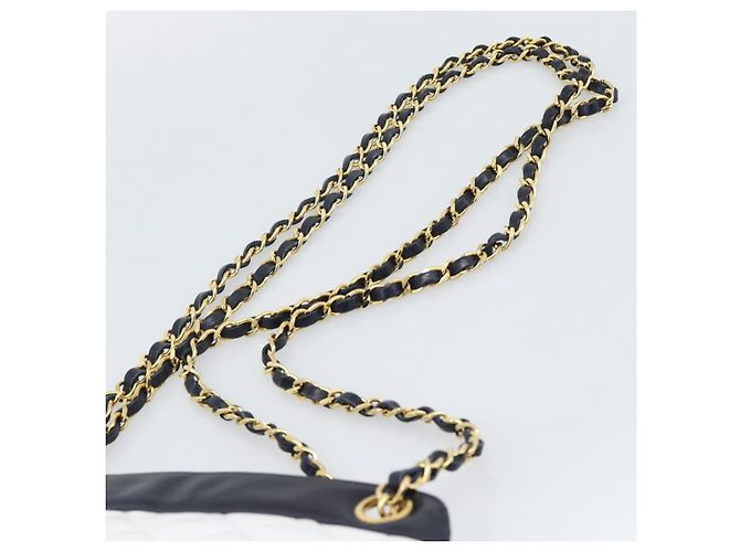 CHANEL Matelasse Chain Shoulder Bag Leather White Gold CC Auth mr2545V Bianco D'oro - vista 8