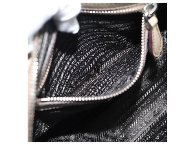 Borsa PRADA in pelle vernice beige argento Auth 190075A - vista 23