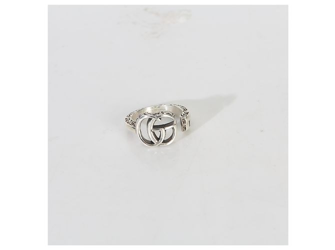 Anello Gucci in argento sterling con motivo GG Marmont - vista 5