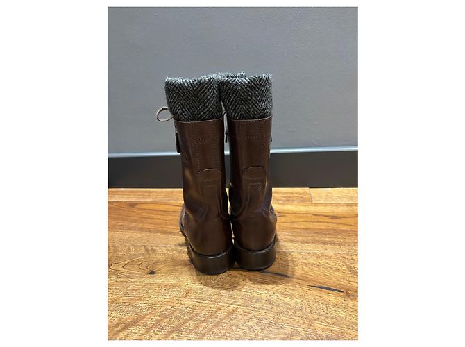 Botas de amarrar em couro marrom Chanel com punhos de tweed Cinza - vista 12