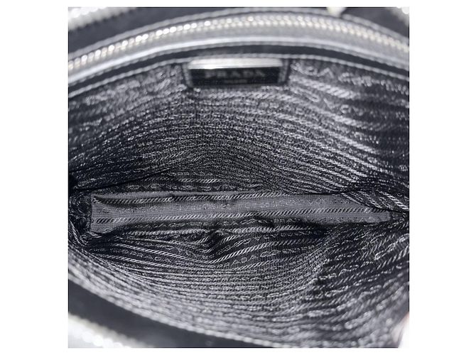Borsa a tracolla in pelle nera da uomo Prada Nero - vista 4