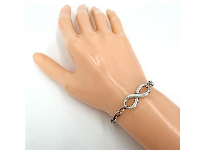 Bracciale con charm in argento Tiffany & Co. - vista 2