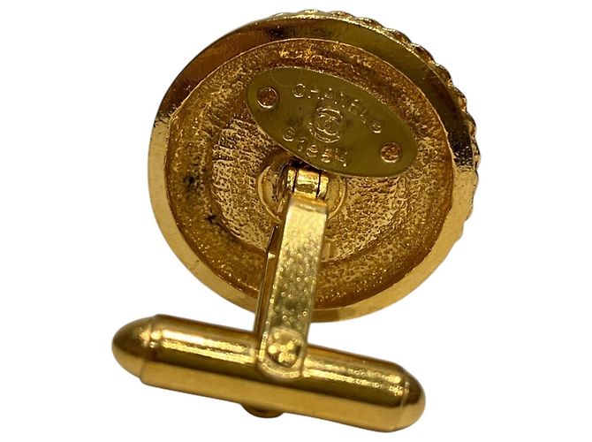 Chanel Gold-Plated Cufflinks Golden - view 4