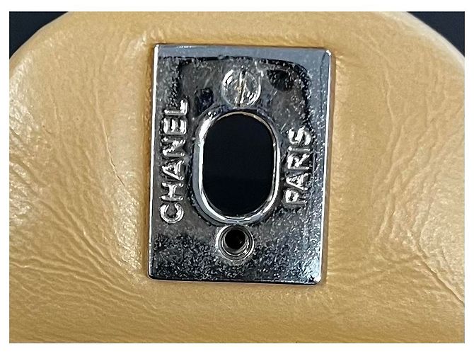 Chanel East West Classic Flap Clutch Quilted Caviar medium Beige - vista 7