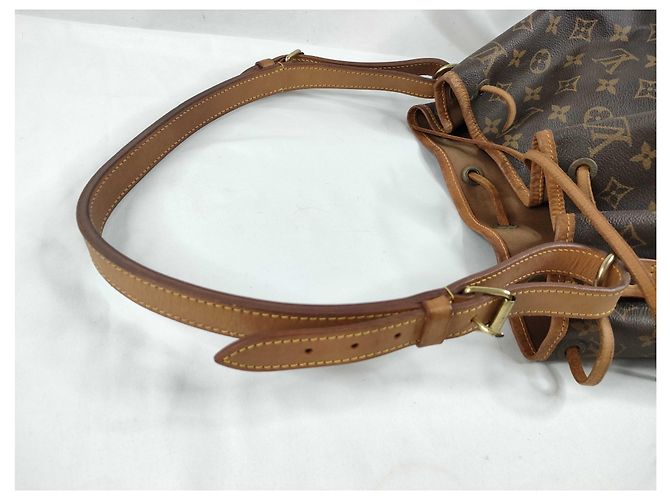 Louis Vuitton Petit Noe Monogram Canvas Marrone - vista 6